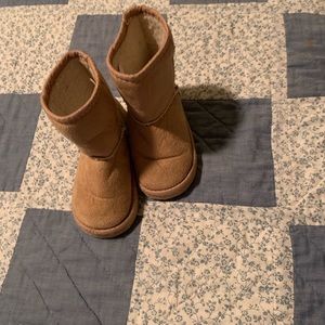 🐸 Tan girls boots. Toddler size 9